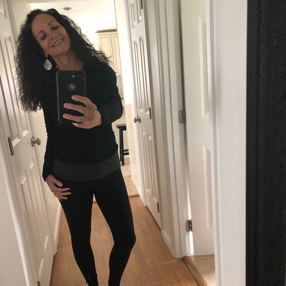 Meet your Posher, Christy - Picture 3 of 3